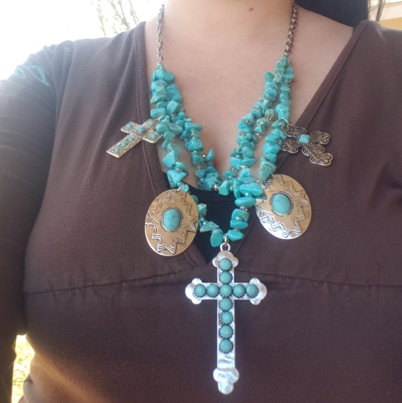 Teal cross necklace - Picture 2 of 2